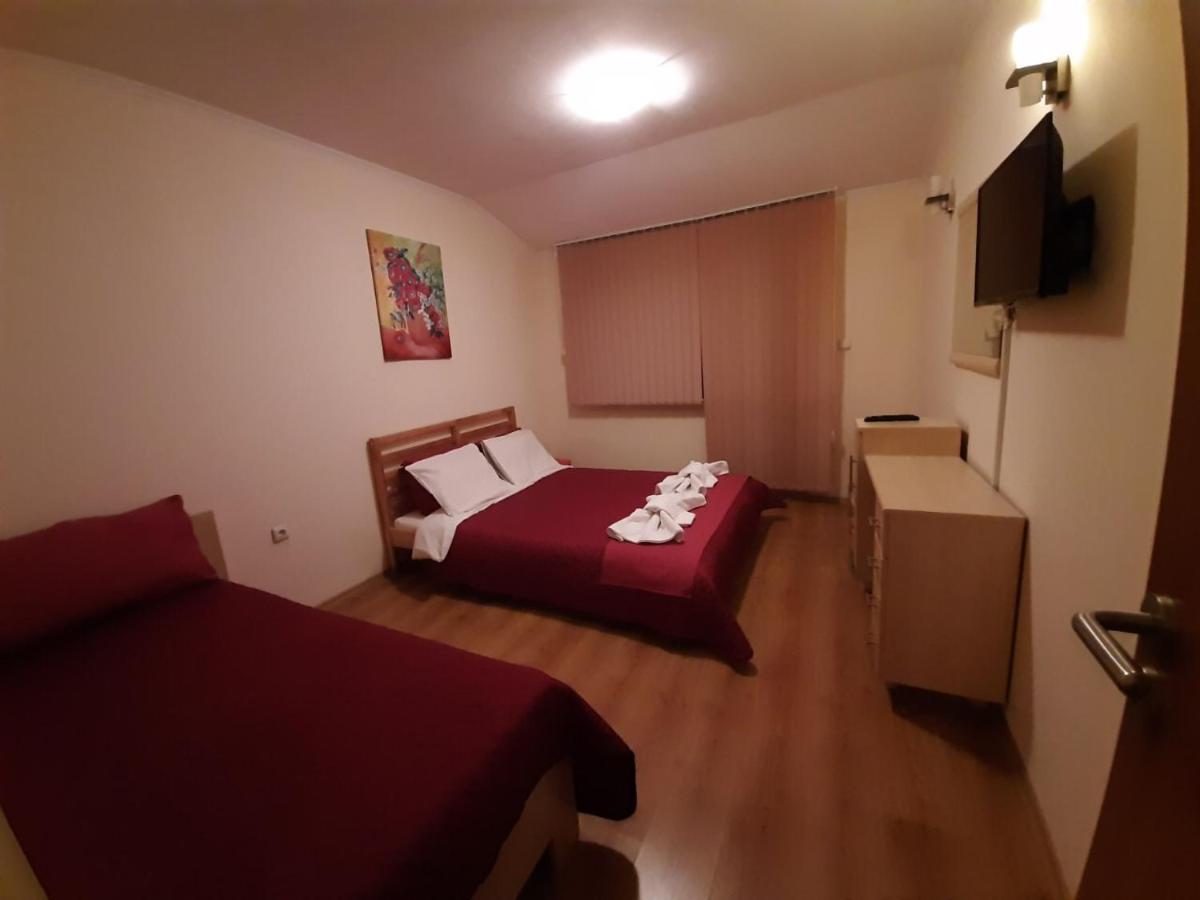 Cedar Lodge 3/4 Apartment Paradise Банско Экстерьер фото